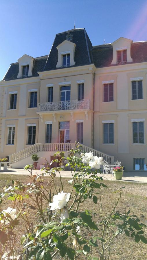 Hôtel Chateau Peyrot à Orgueil Extérieur photo